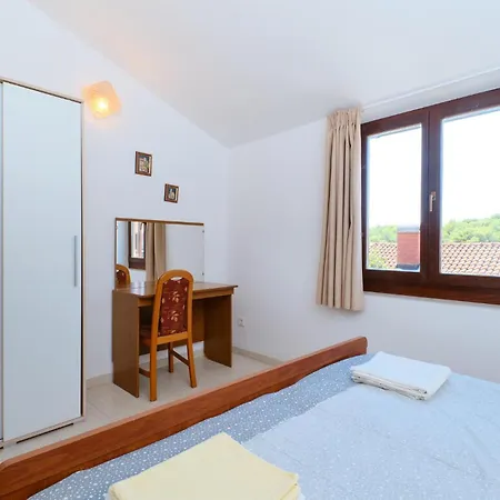 Pet Friendly In Artatore With Wifi Apartmán Čunski