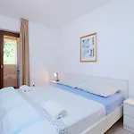 Apartment 3 Bedroom Stunning In Artatore