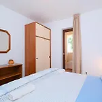 3 Bedroom Stunning In Artatore Apartment *